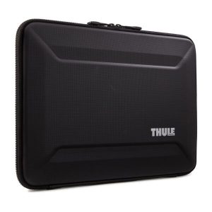 Чехол Thule Gauntlet MacBook Pro Sleeve 16" TGSE2357BLK (черный)